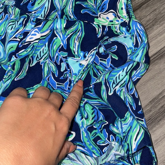 Lilly Pulitzer XXS scalloped shorts - Picture 3 of 6